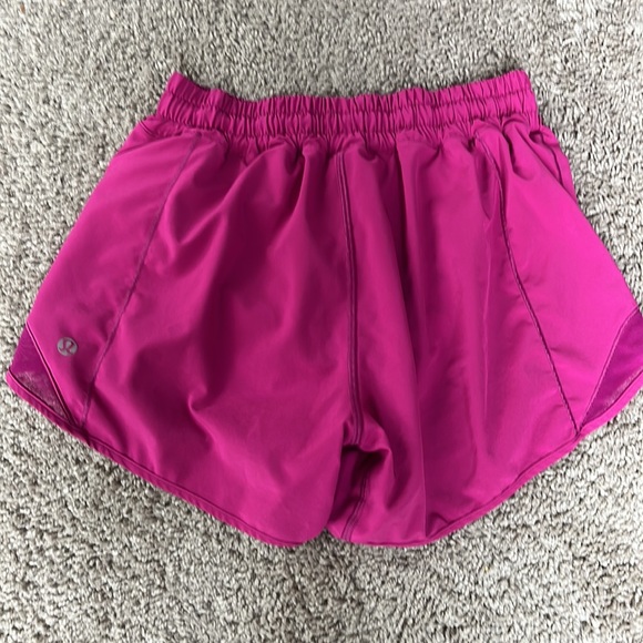 lululemon shorts - Picture 3 of 4